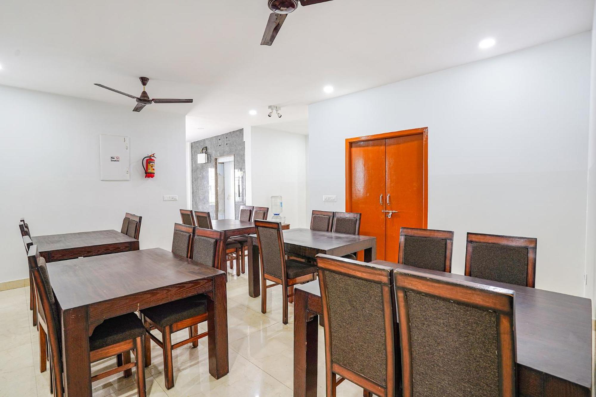 Fabhotel Rlv Green Palace - Nr Kengeri Satellite Town Bangalore Eksteriør billede