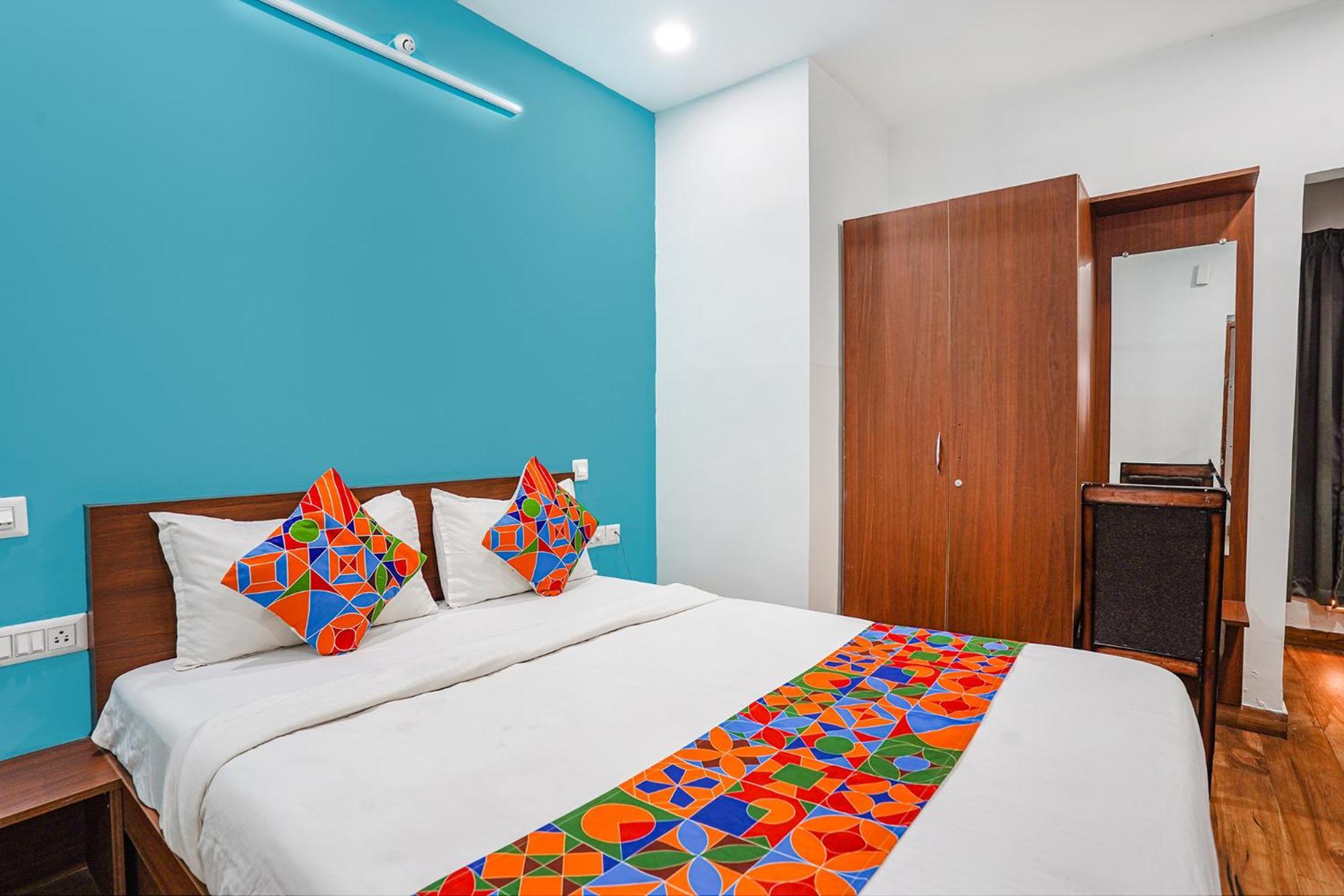 Fabhotel Rlv Green Palace - Nr Kengeri Satellite Town Bangalore Eksteriør billede