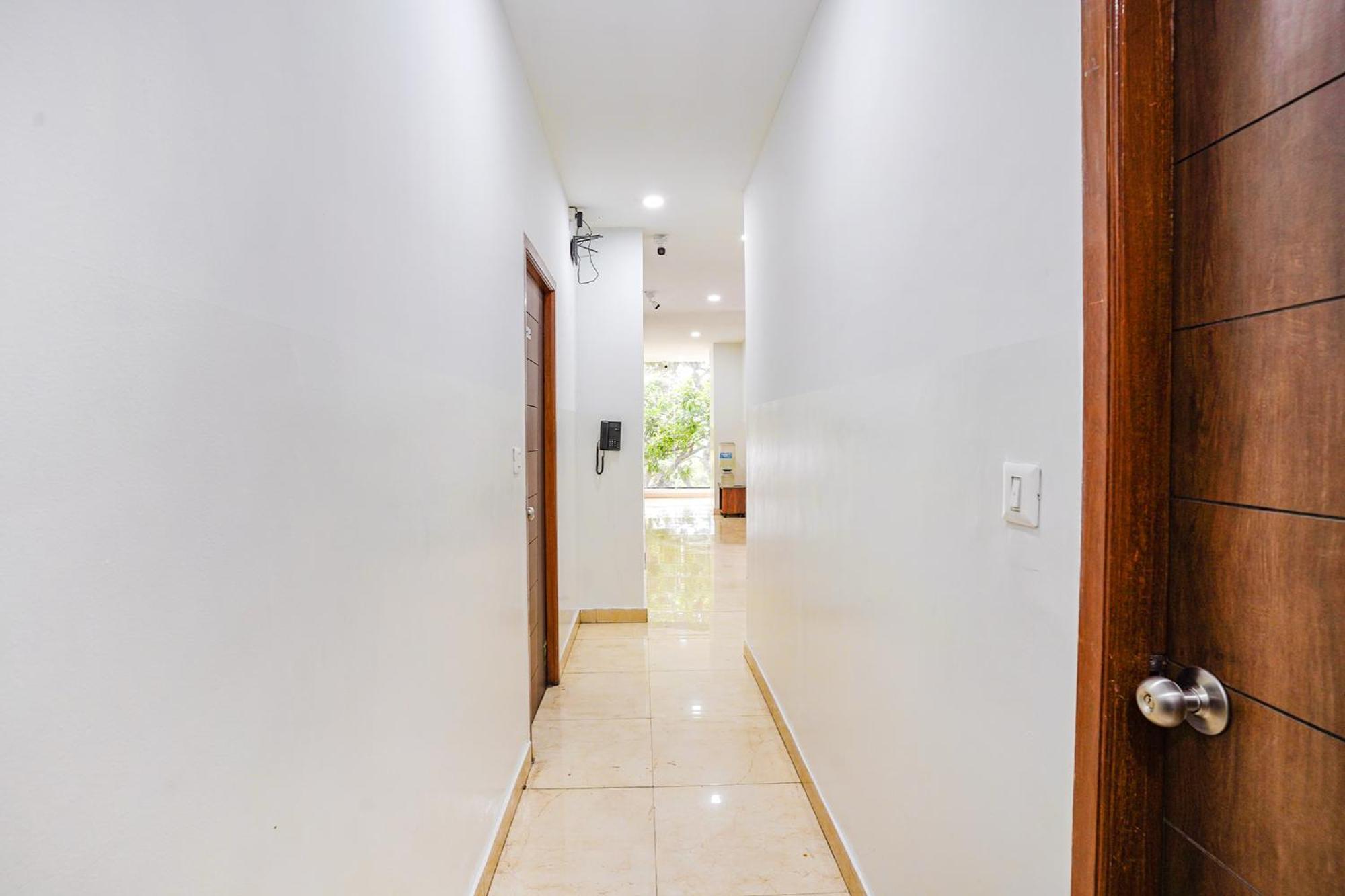 Fabhotel Rlv Green Palace - Nr Kengeri Satellite Town Bangalore Eksteriør billede
