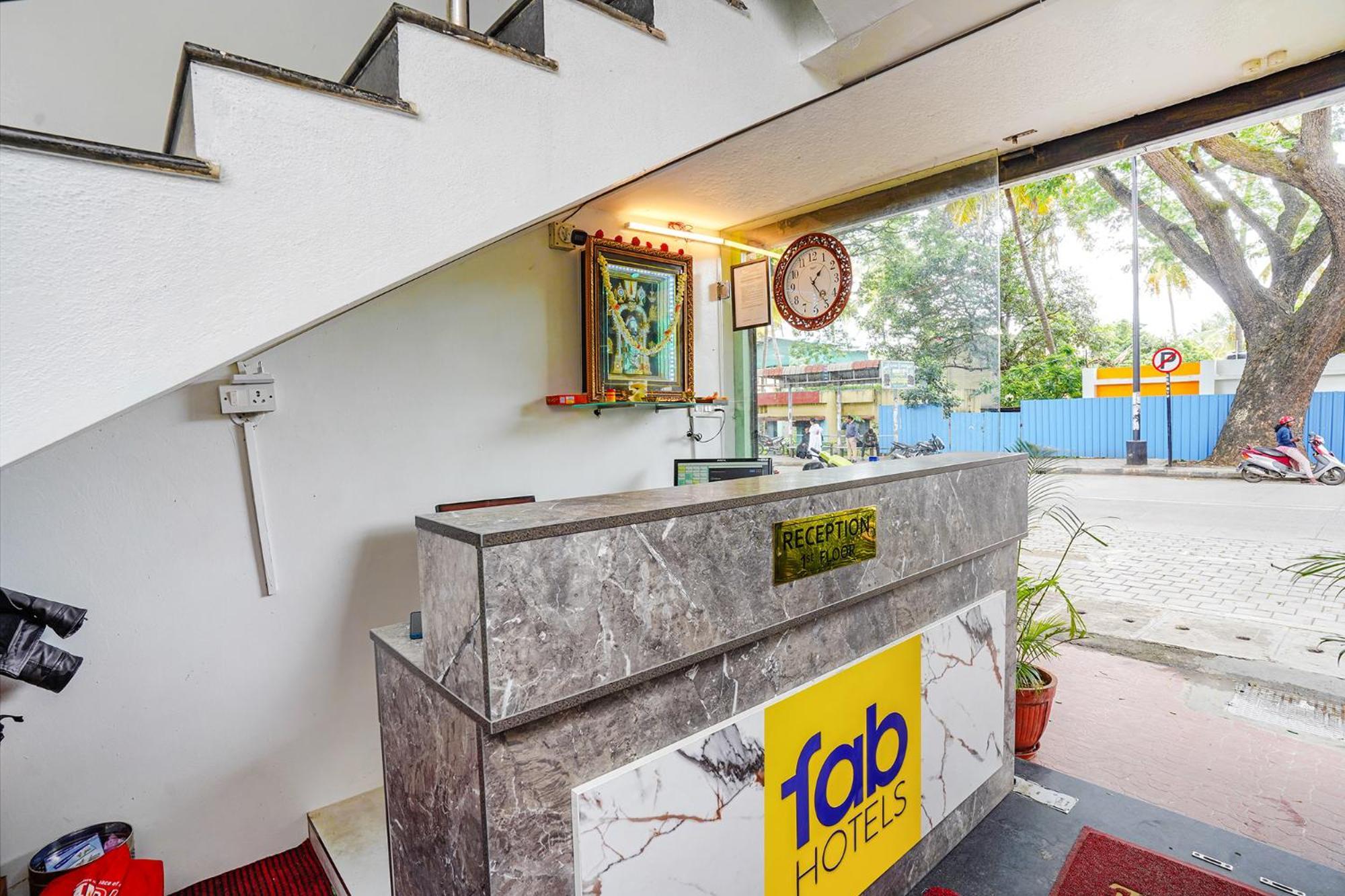 Fabhotel Rlv Green Palace - Nr Kengeri Satellite Town Bangalore Eksteriør billede
